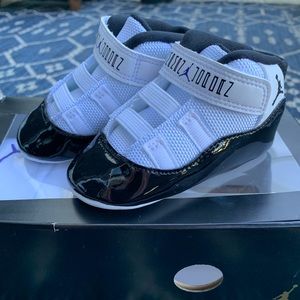 Air Jordan 11 Retro CB 'Concord'